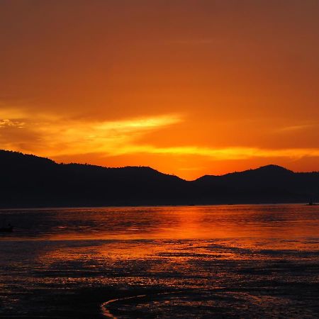 Villa Modern Sunset Sea House Lam Sai Koh Yao Noi Exterior foto