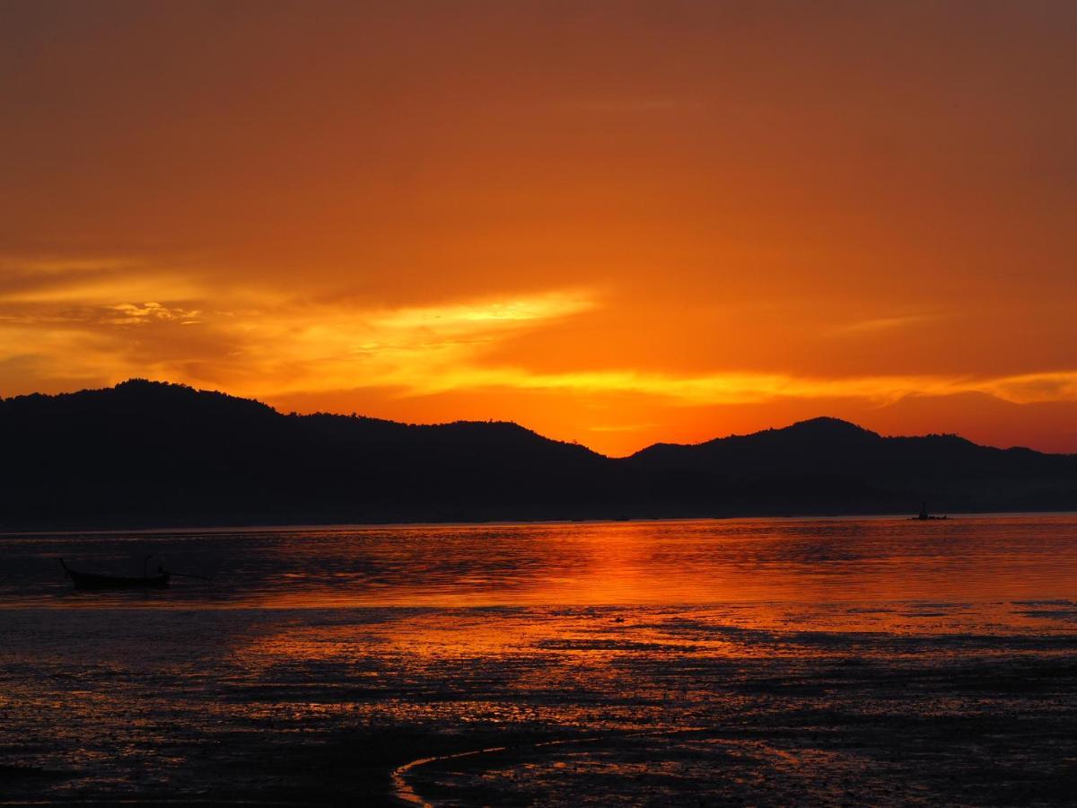 Villa Modern Sunset Sea House Lam Sai Koh Yao Noi Exterior foto